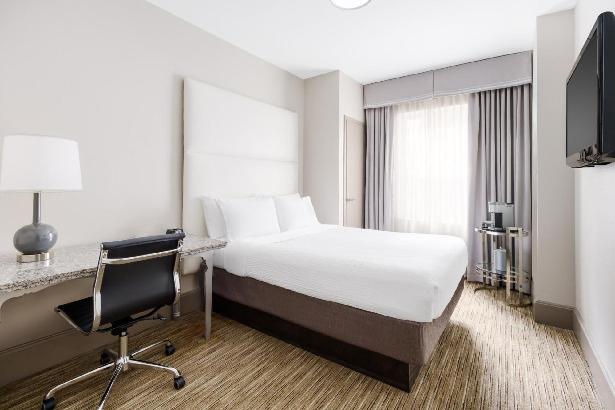 Holiday Inn Express Chicago - Magnificent Mile By Ihg Eksteriør billede