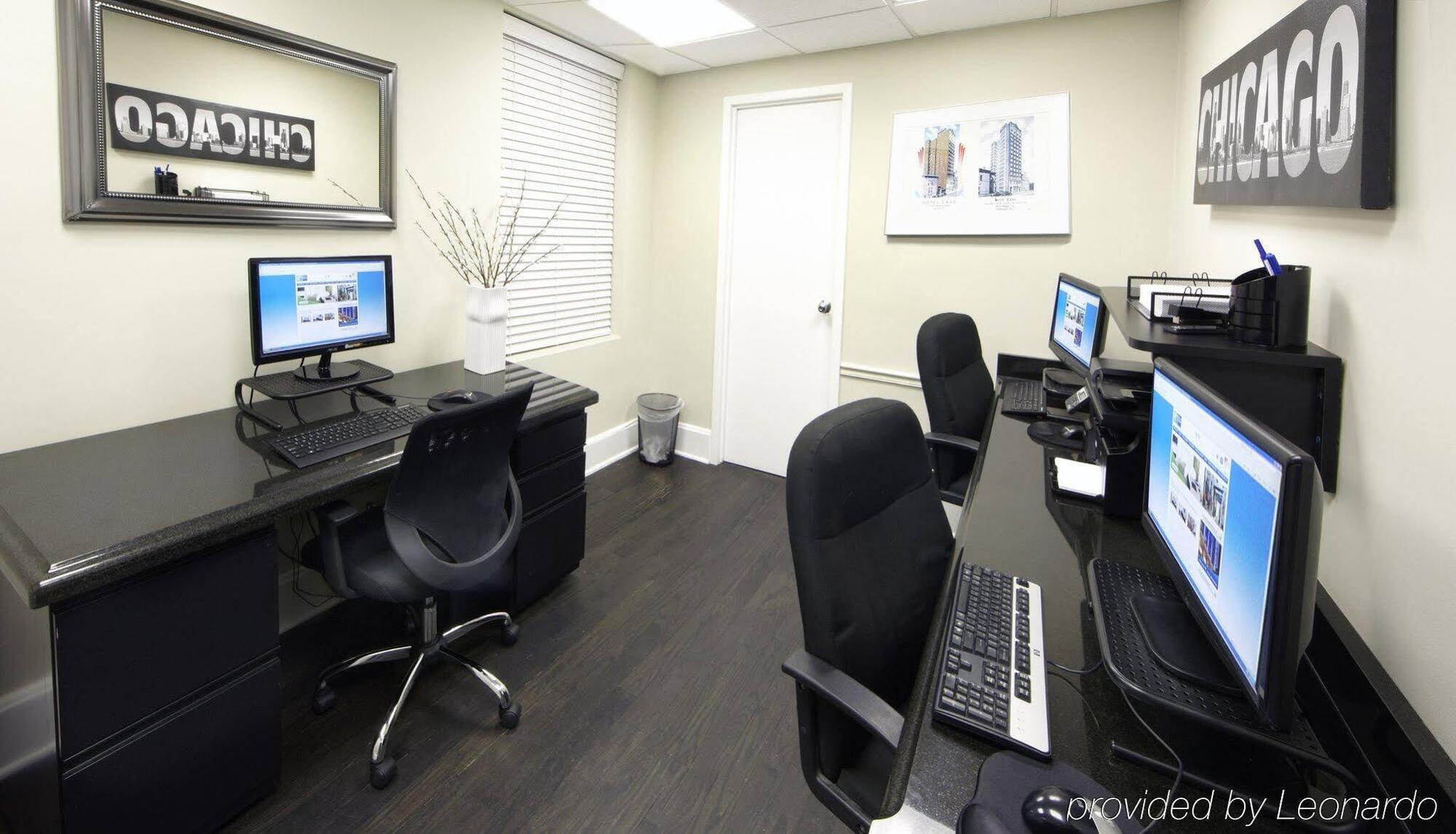 Holiday Inn Express Chicago - Magnificent Mile By Ihg Eksteriør billede
