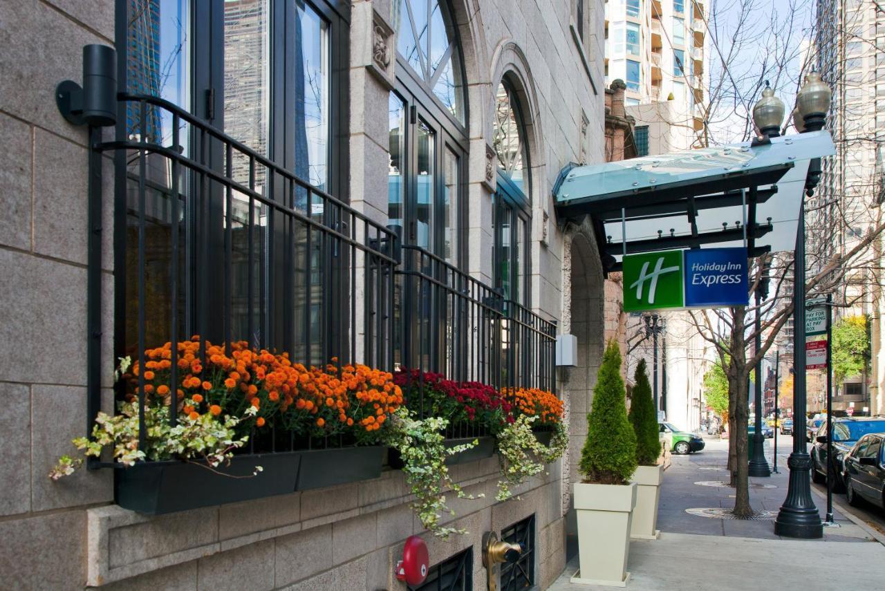Holiday Inn Express Chicago - Magnificent Mile By Ihg Eksteriør billede